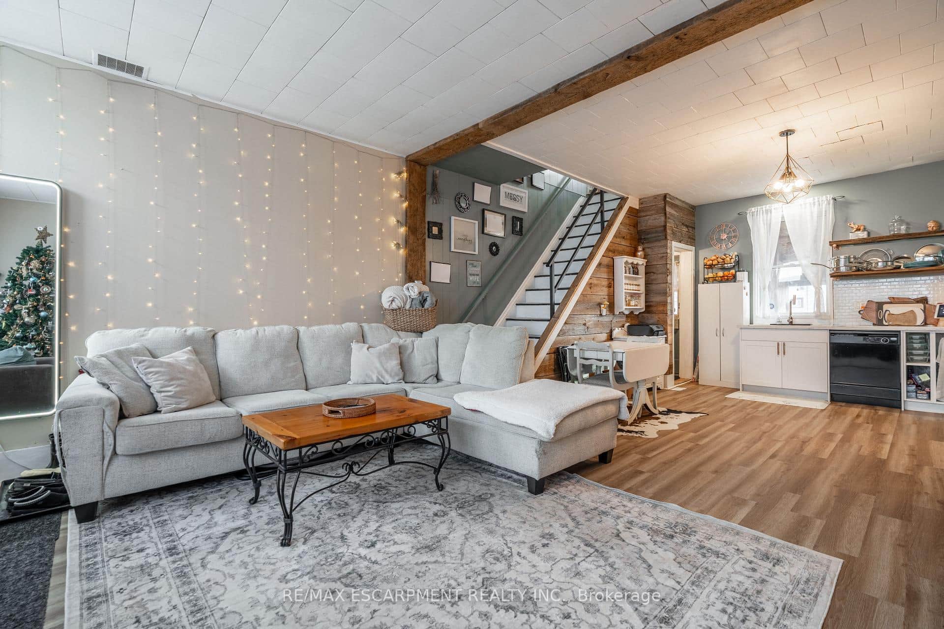 18 King Street Unit A&B