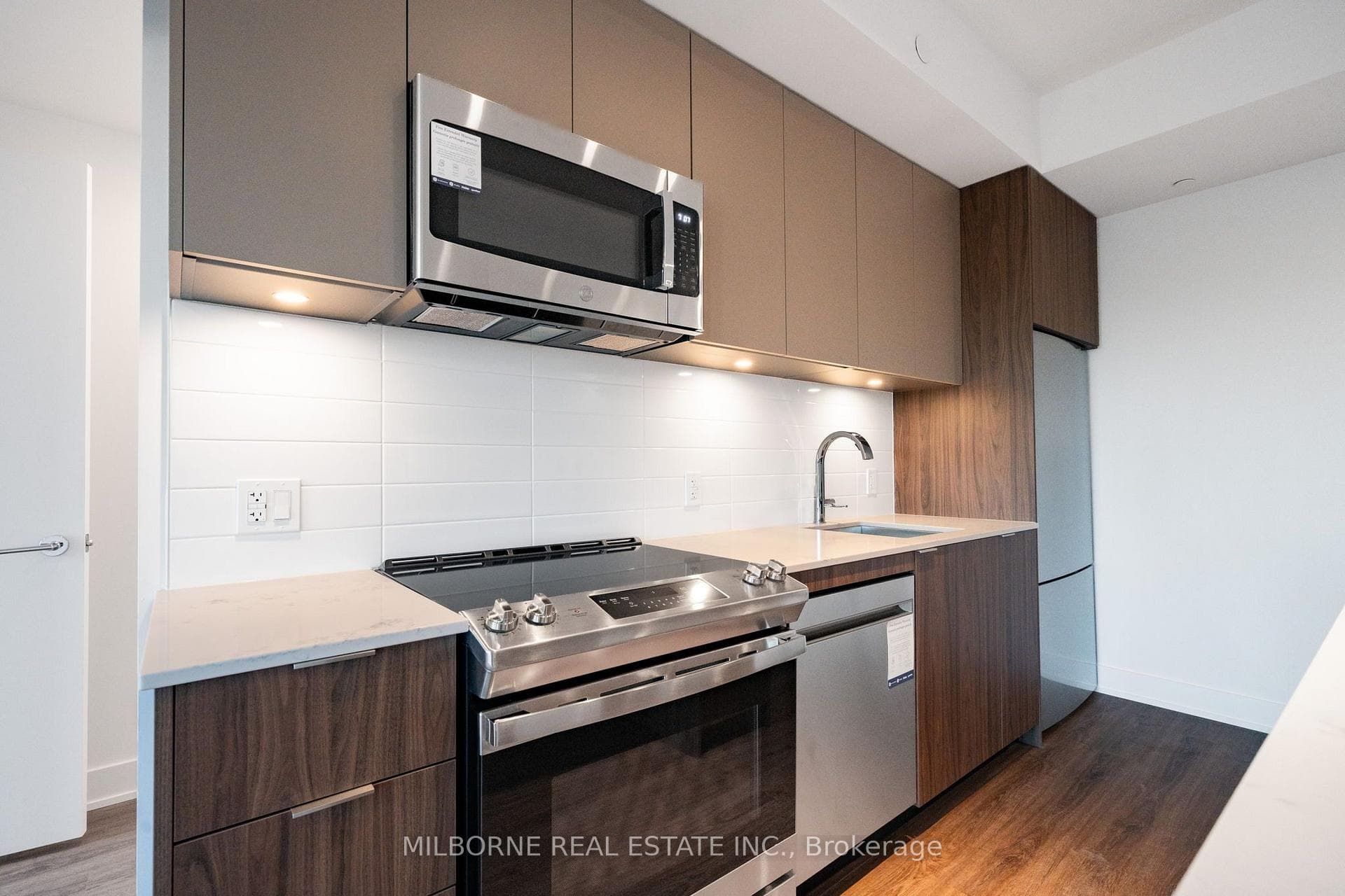 500 Upper Wellington Street Unit 520