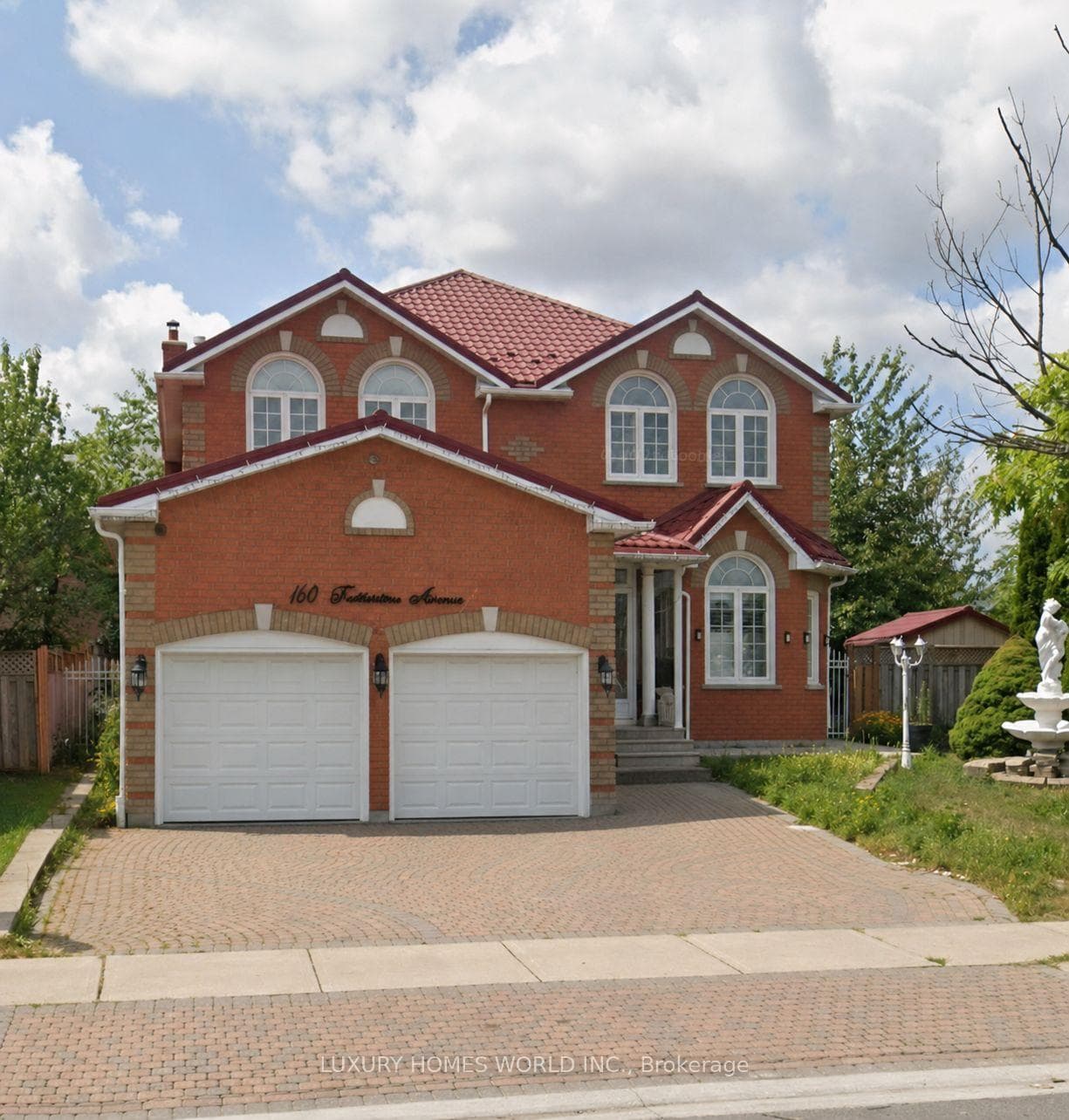 160 Featherstone Avenue