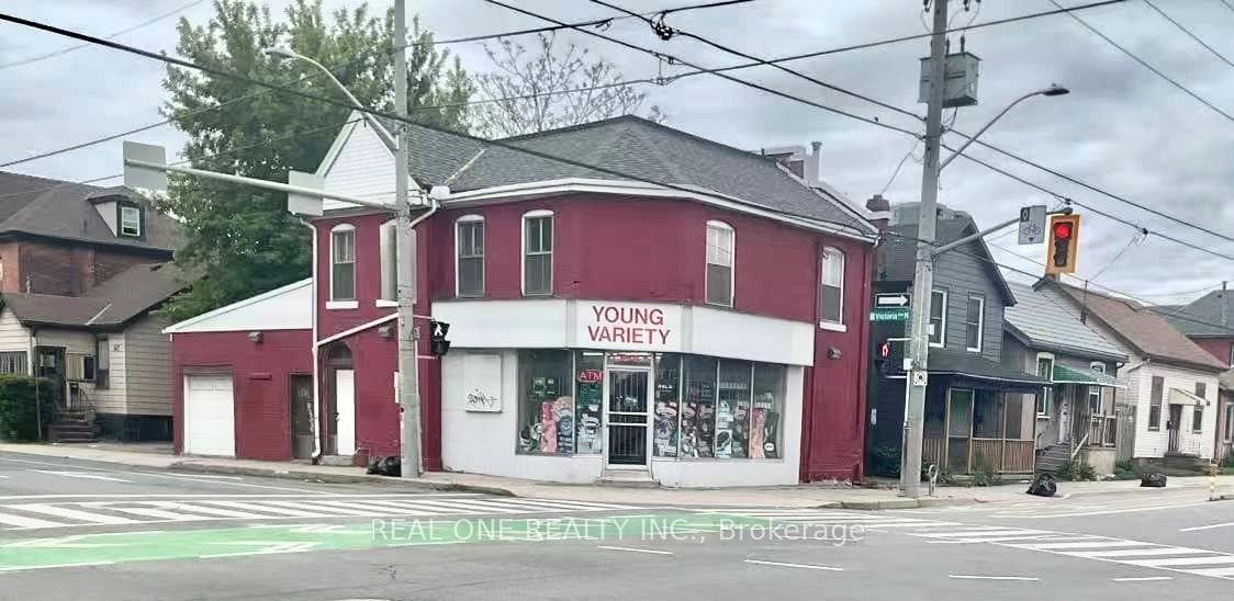 155 Victoria Avenue