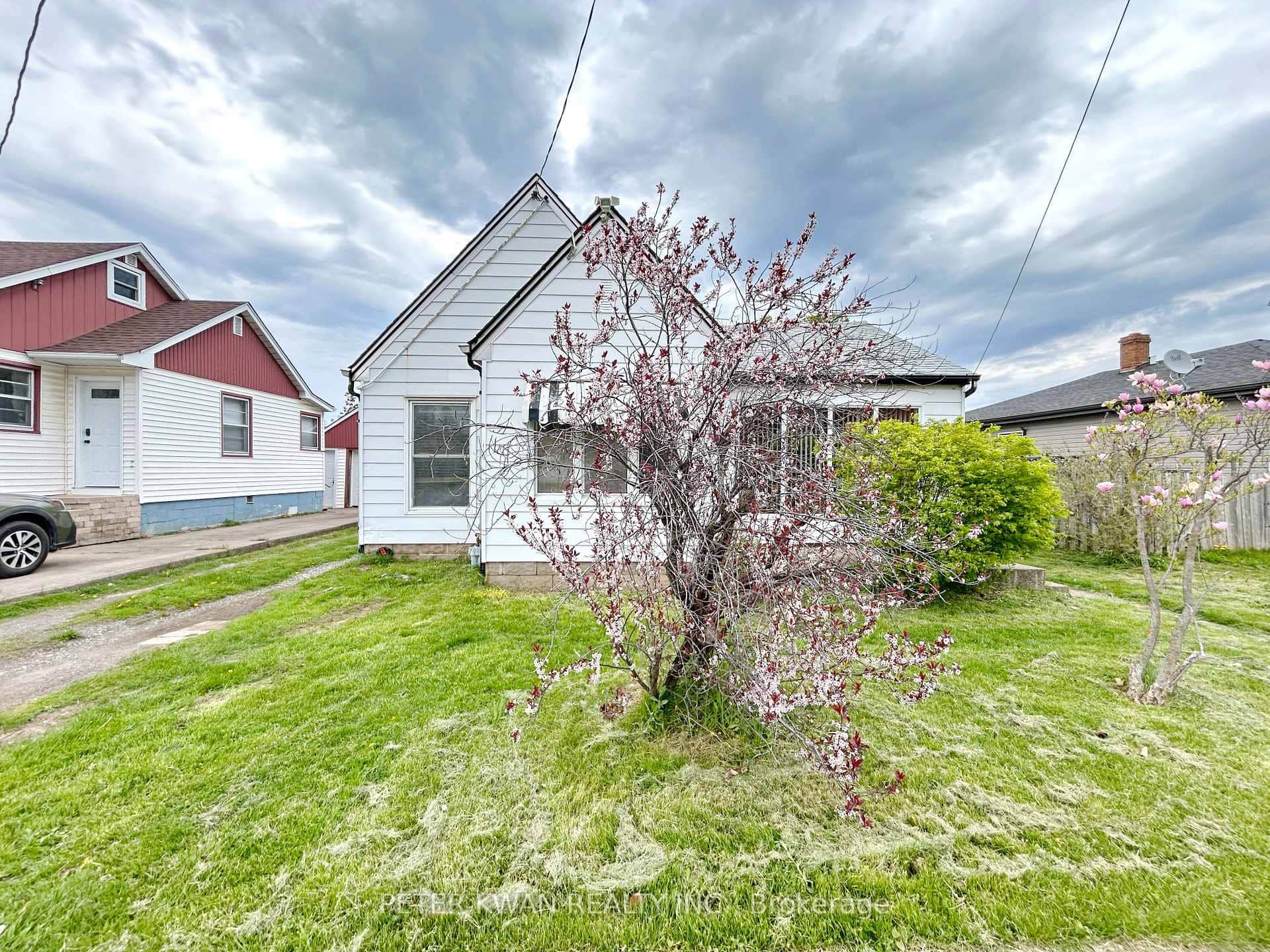 4977 John Street