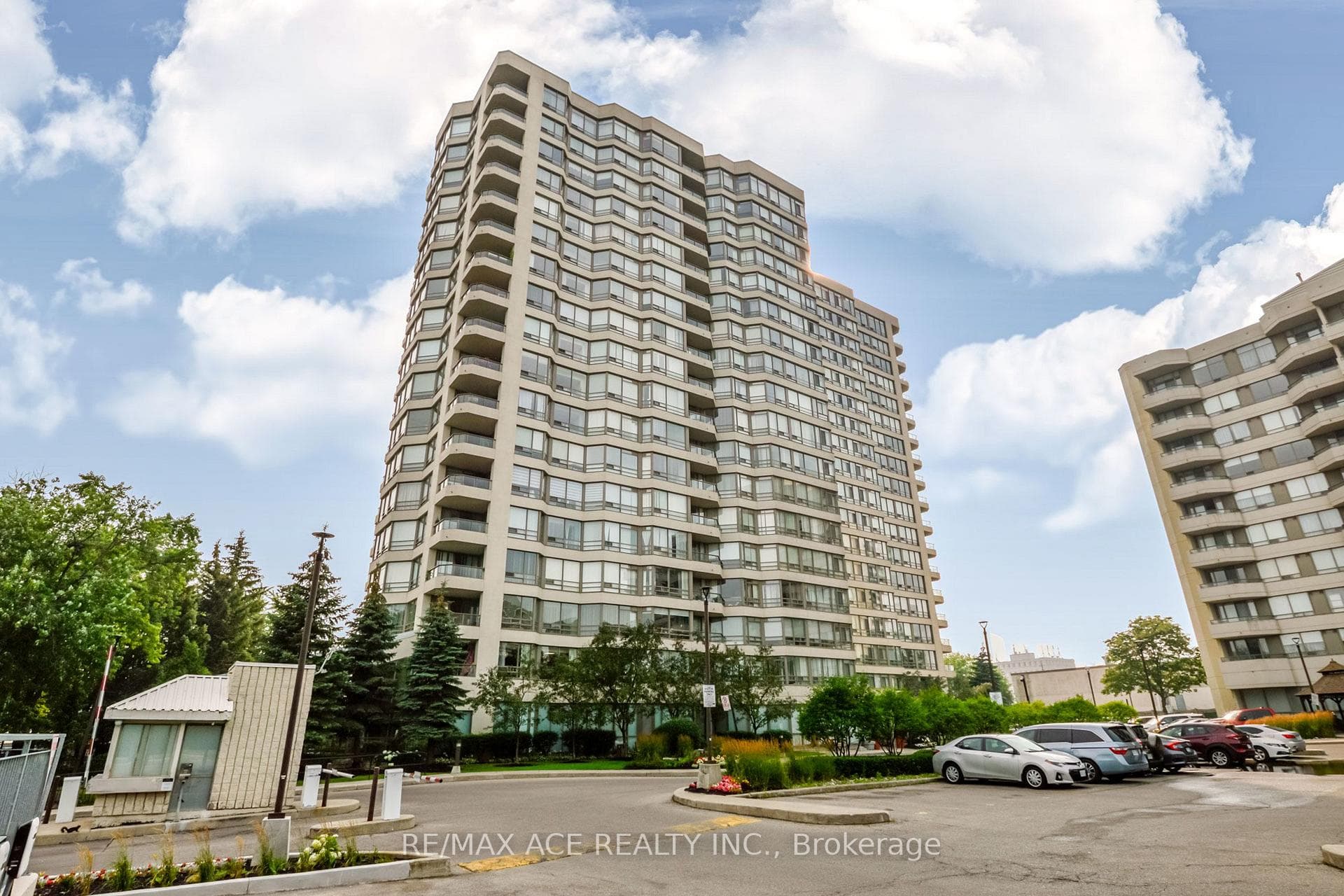 75 King Street Unit 201