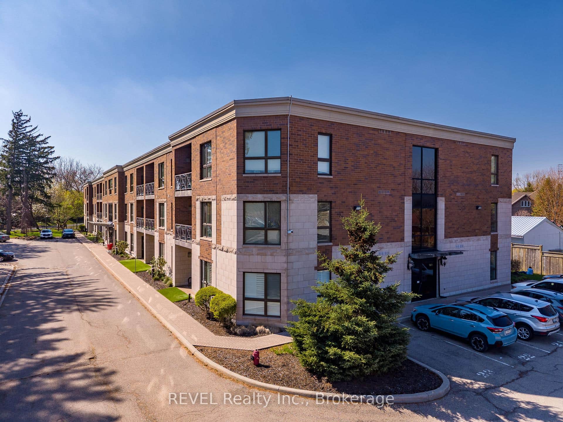 2799 St. Paul Avenue Unit 212
