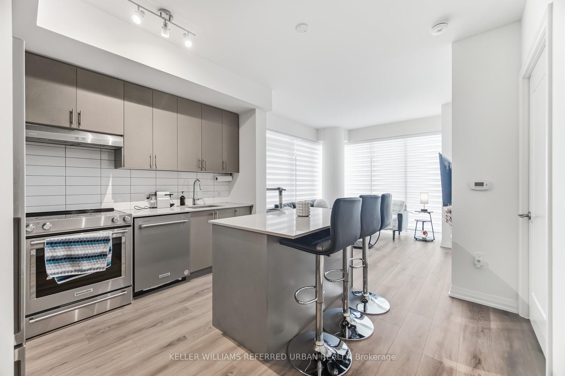 9000 Jane Street Unit 1115