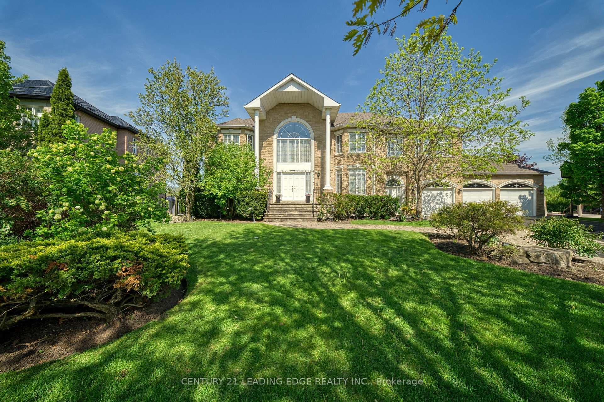 15 Upper Ridge Court