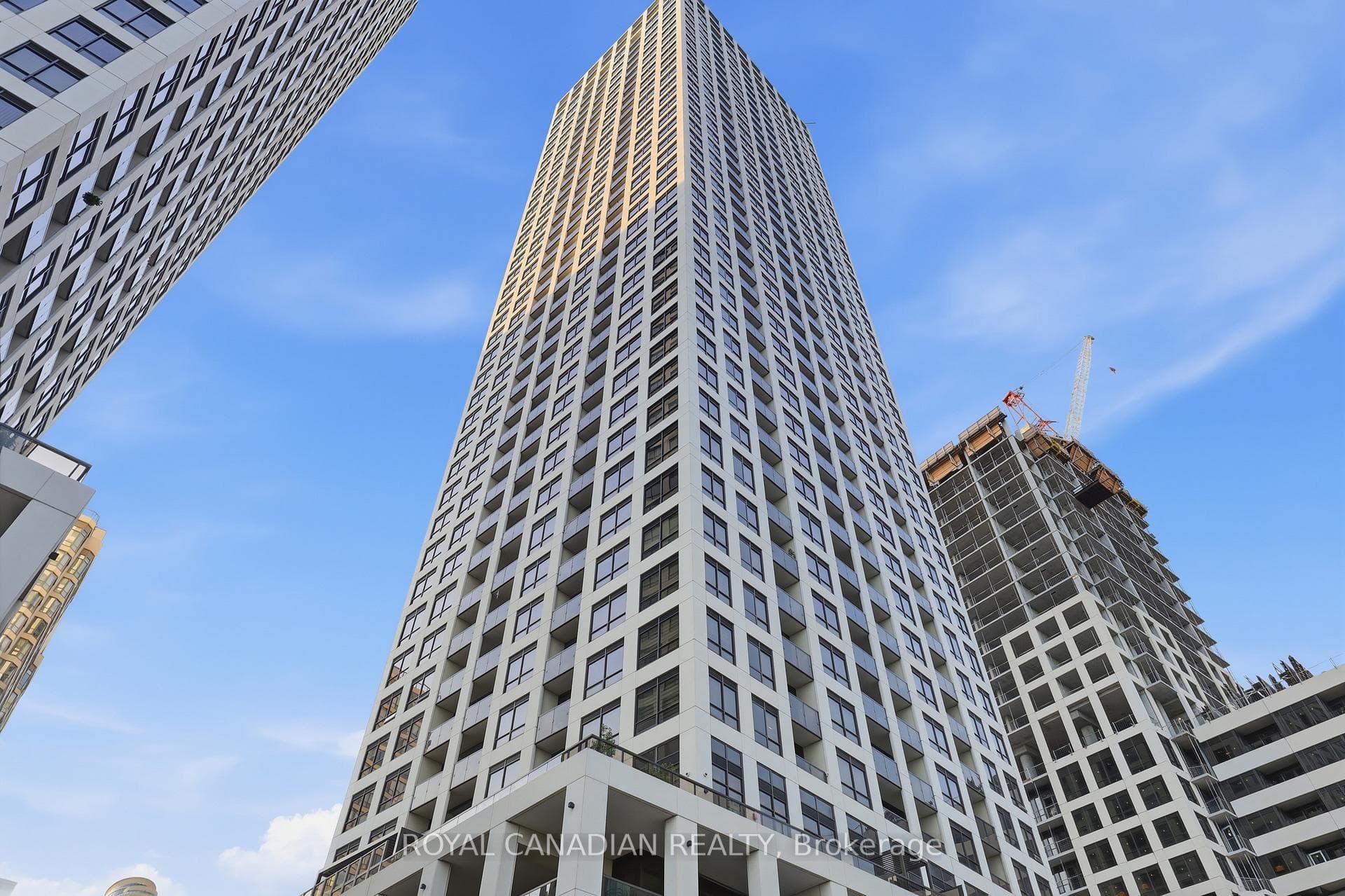 30 Elm Drive Unit PH 02