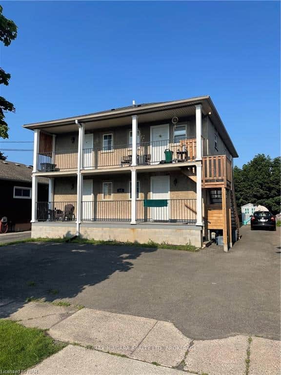 117 LYONS Avenue Unit C