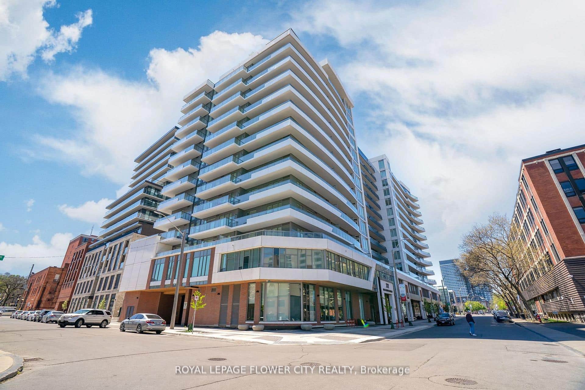 212 King William Street Unit 907