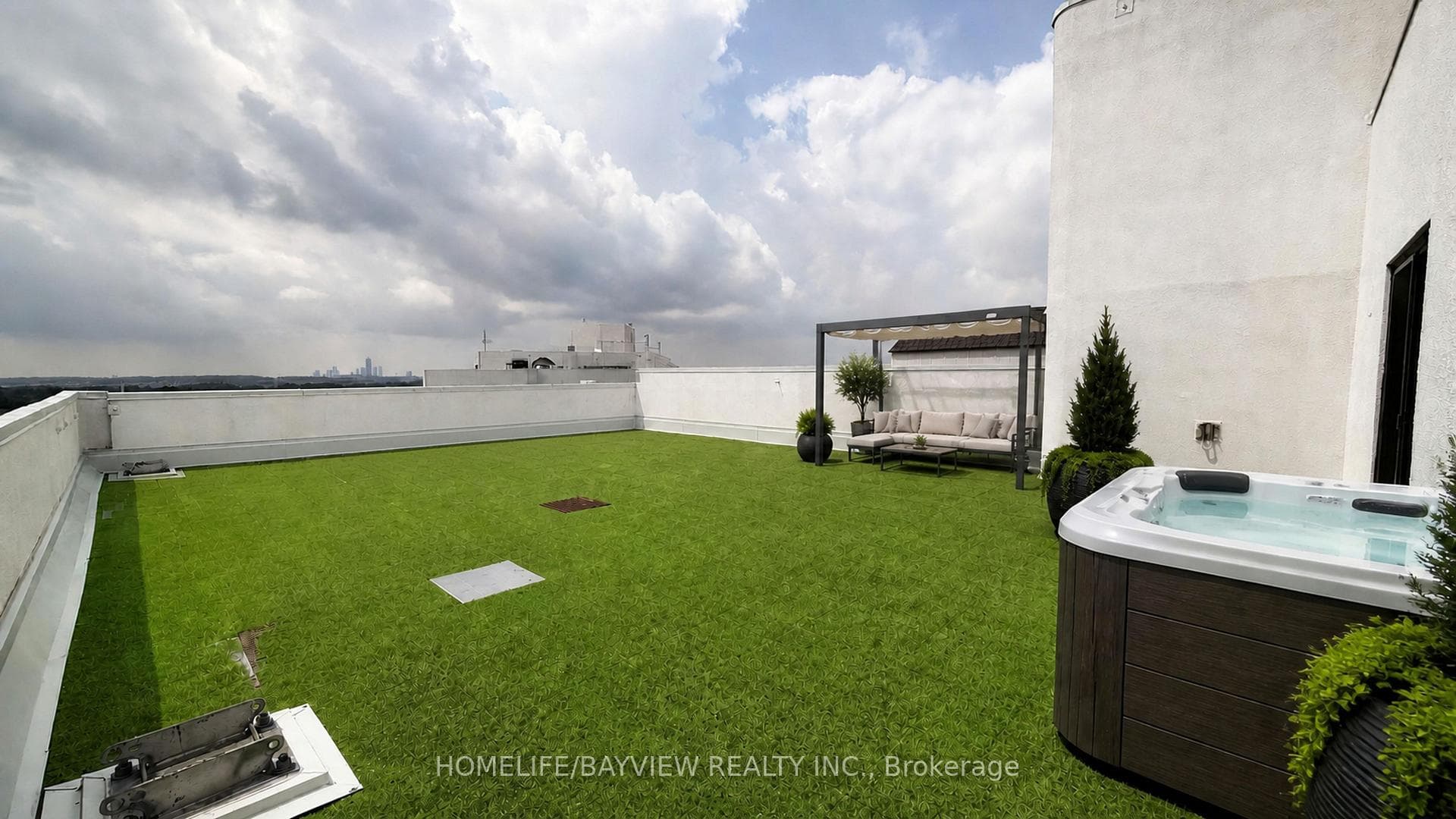 20 Harding Boulevard Unit 1103