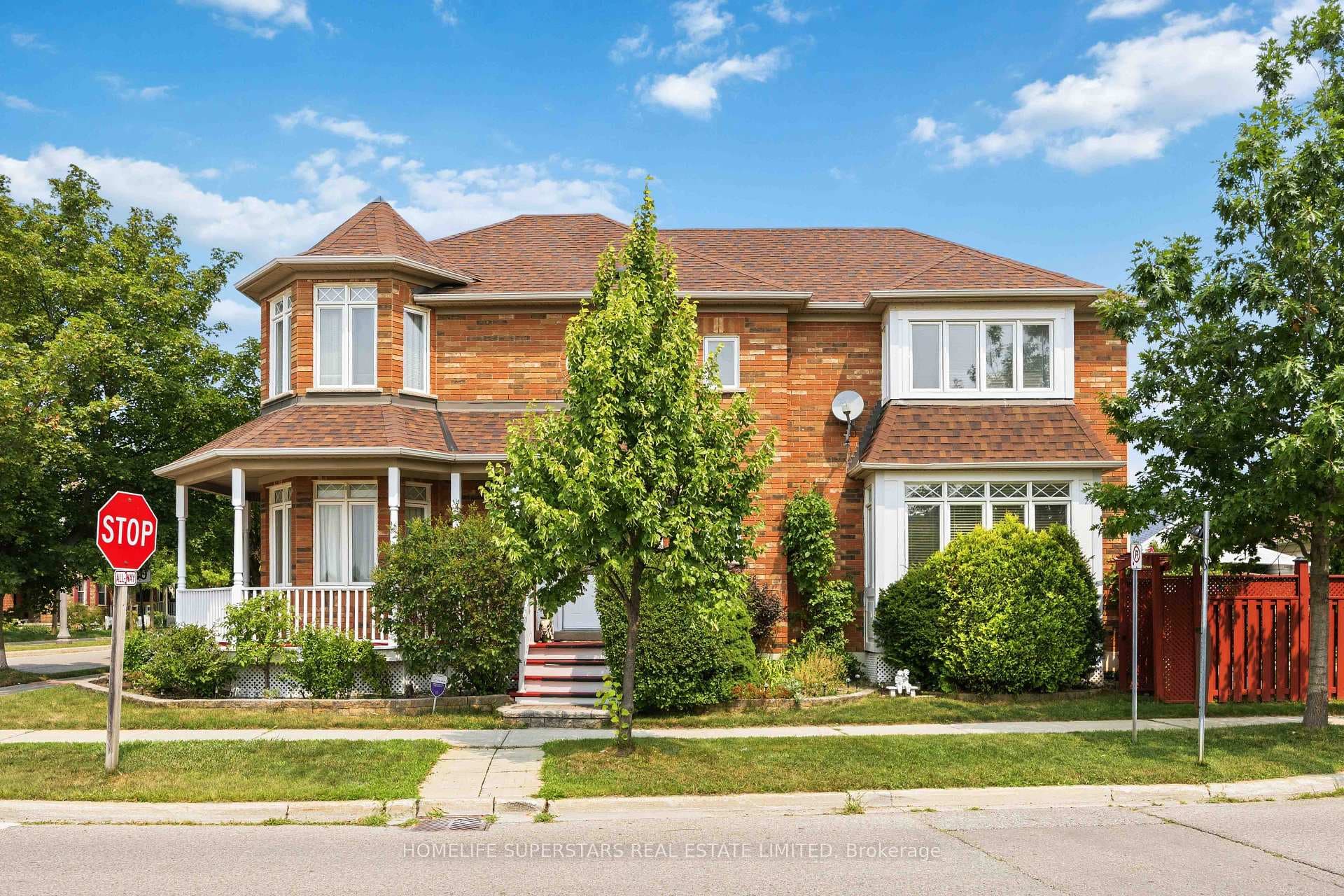 76 Riverlands Avenue