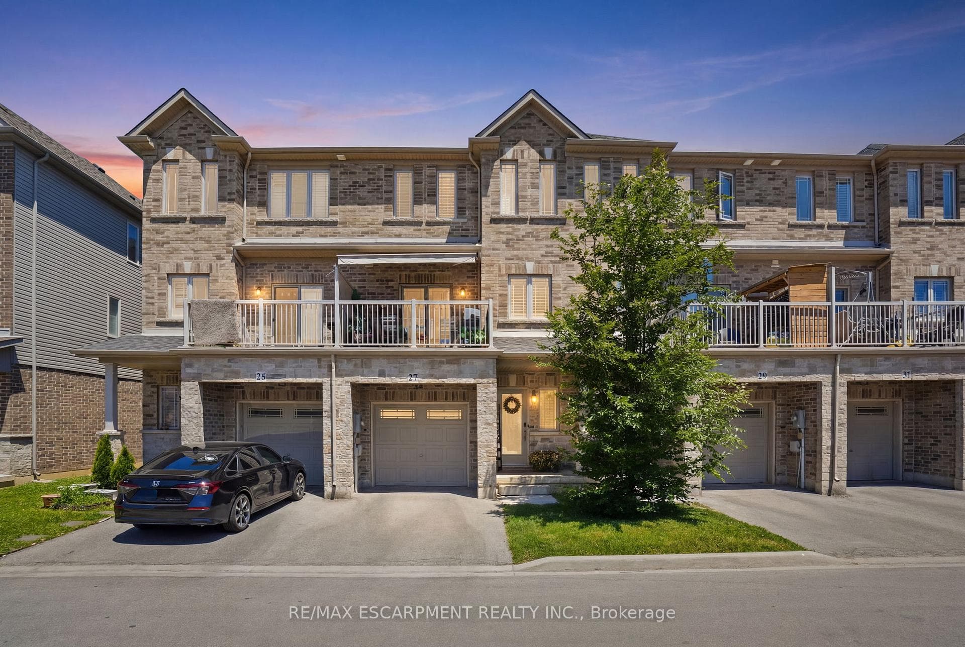 27 Crossings Way