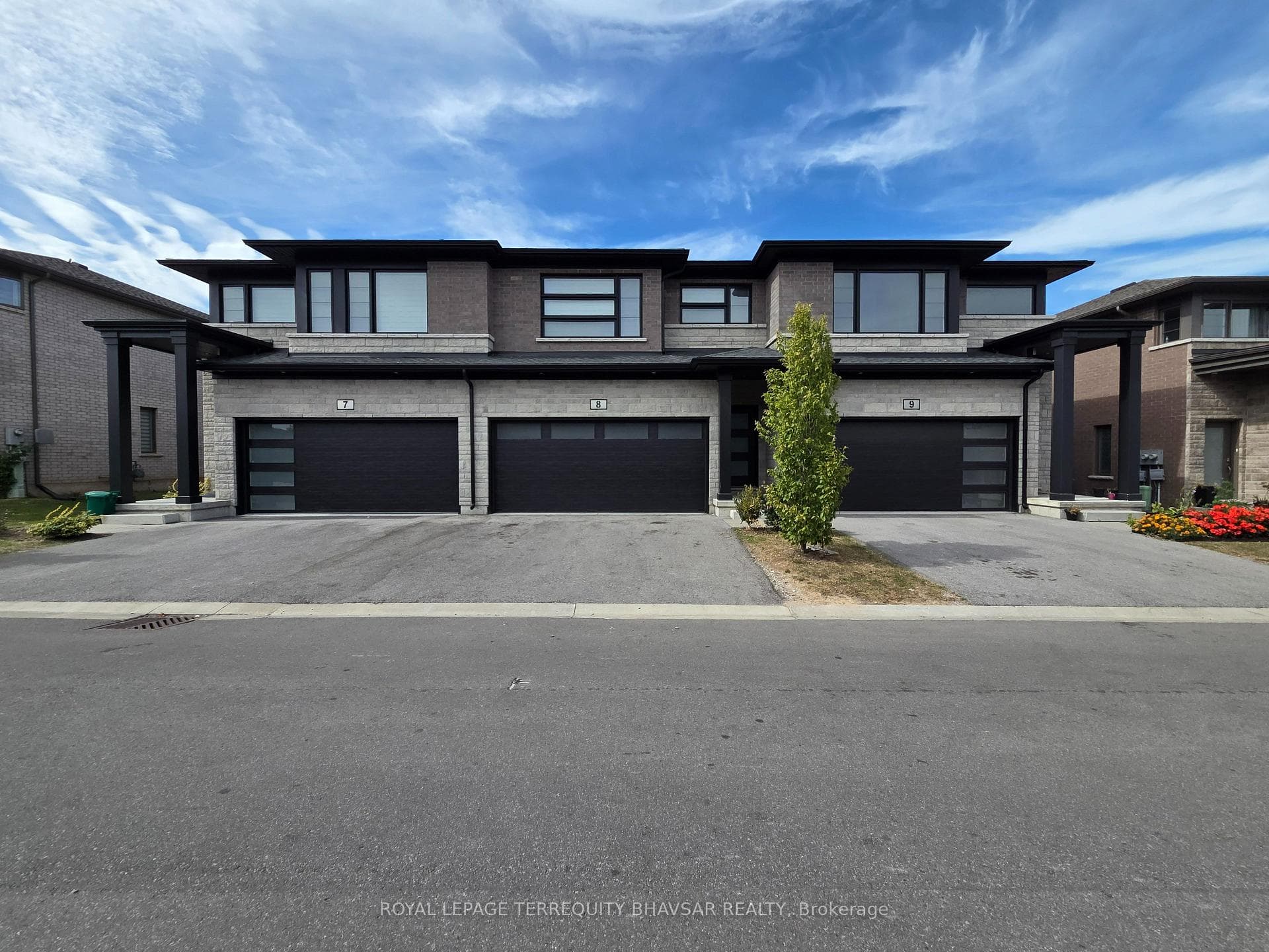 4552 Portage Road Unit 8