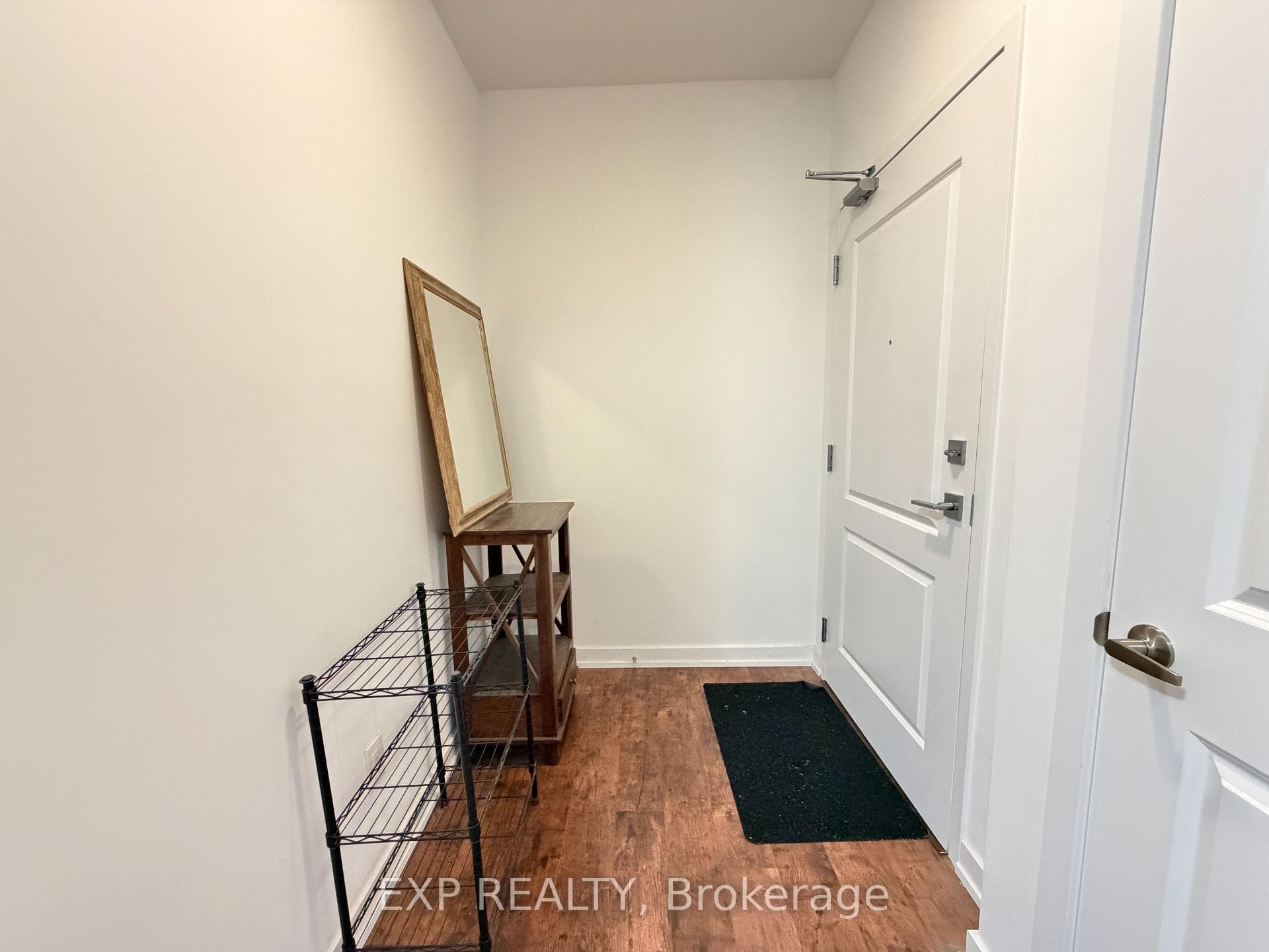 81 Robinson Street Unit 601