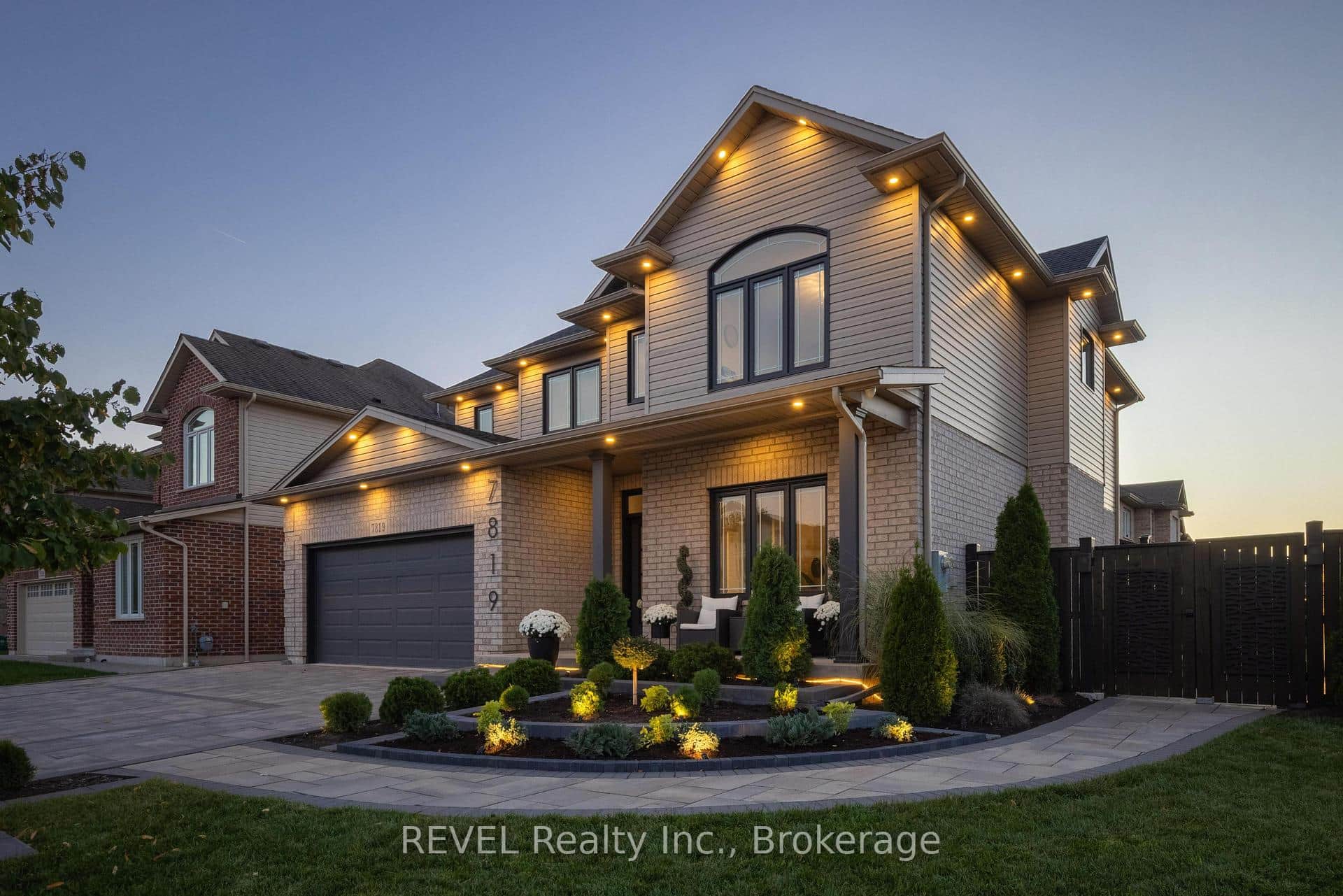 Introducing to 7819 Pender St. in Niagara Falls.