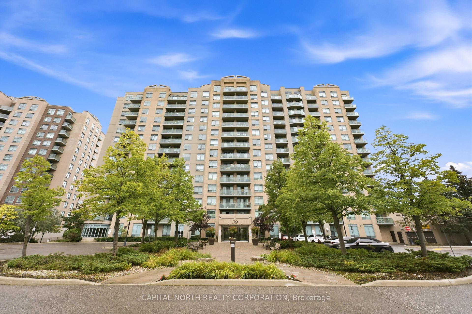 39 Oneida Crescent Unit 711