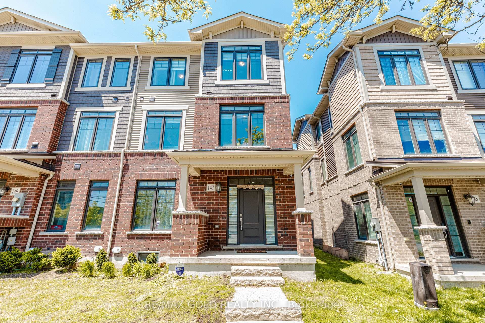 147 Hibiscus Lane