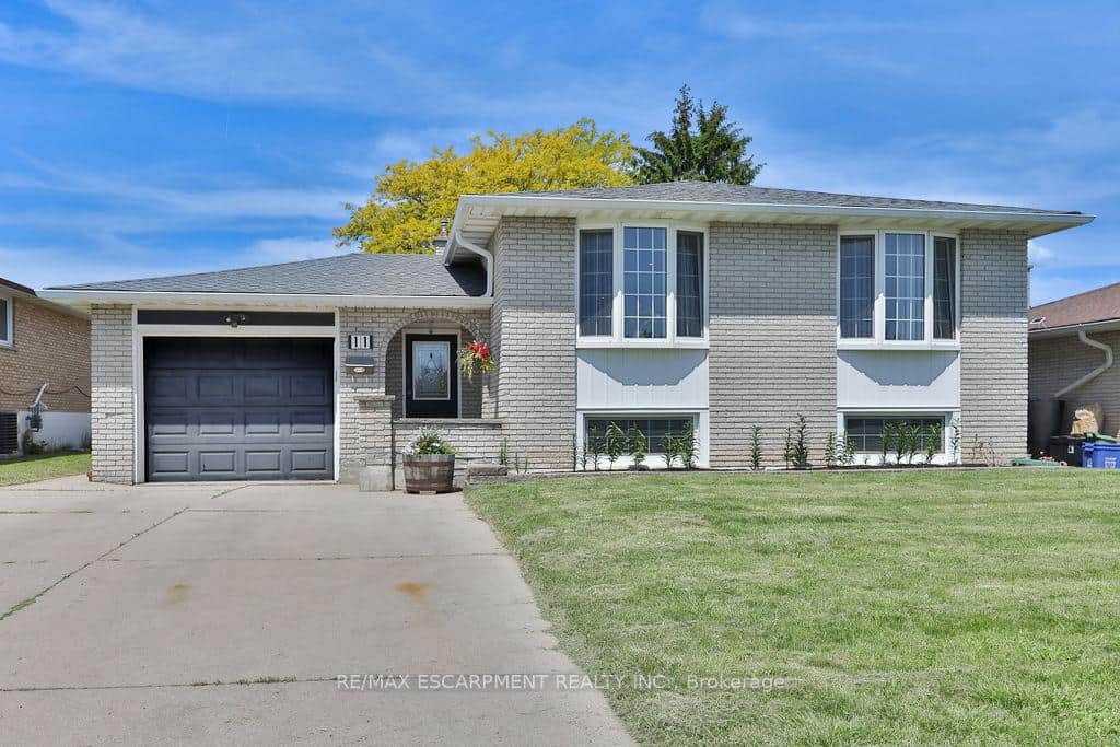 11 Lynwood Drive
