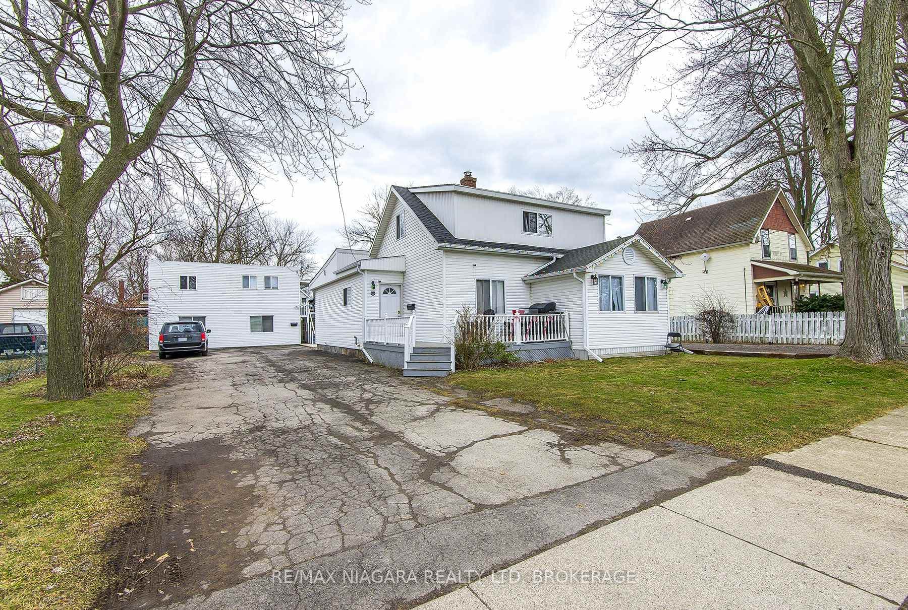 255 Mellanby Avenue