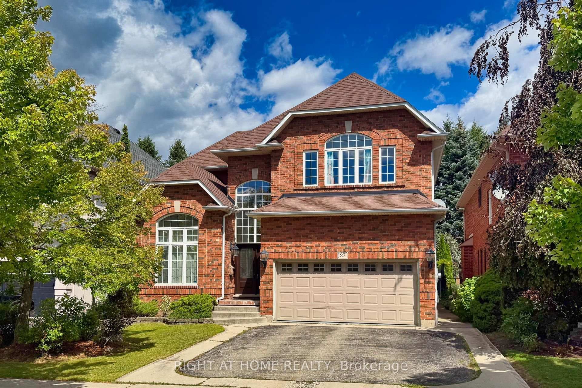 27 Thoroughbred Boulevard