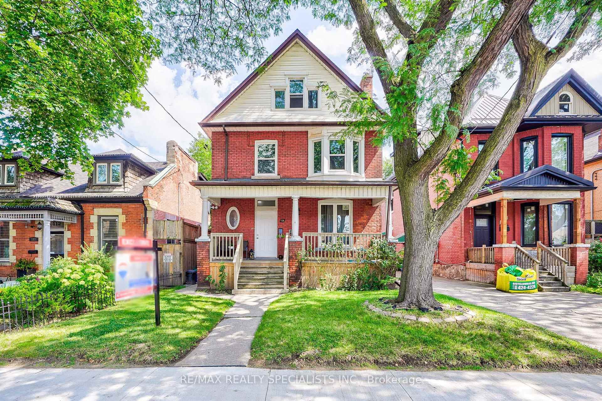 108 Victoria Avenue