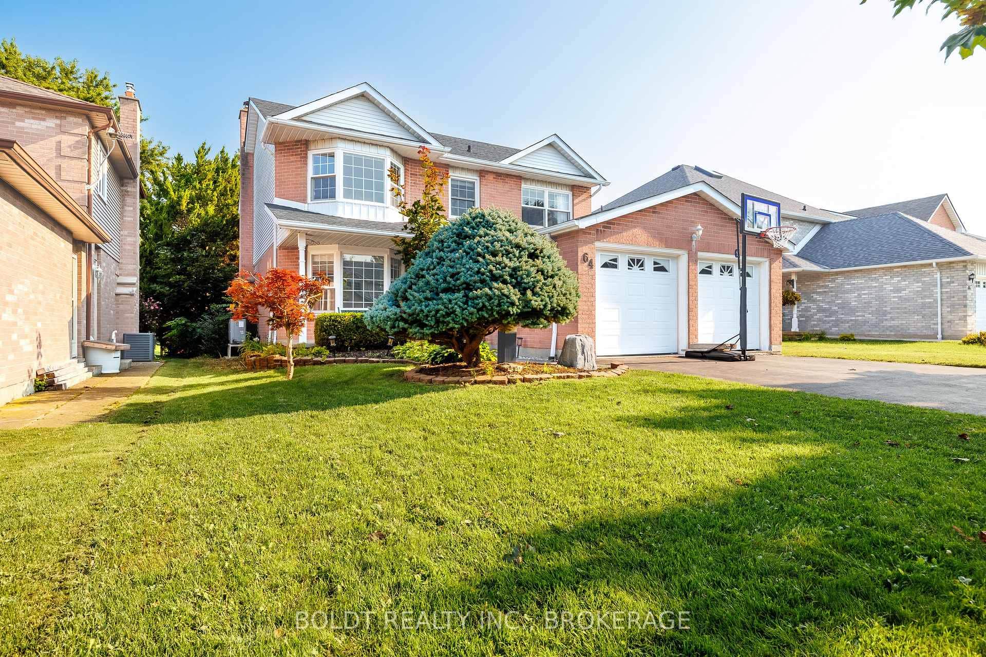 64 Carmine Crescent