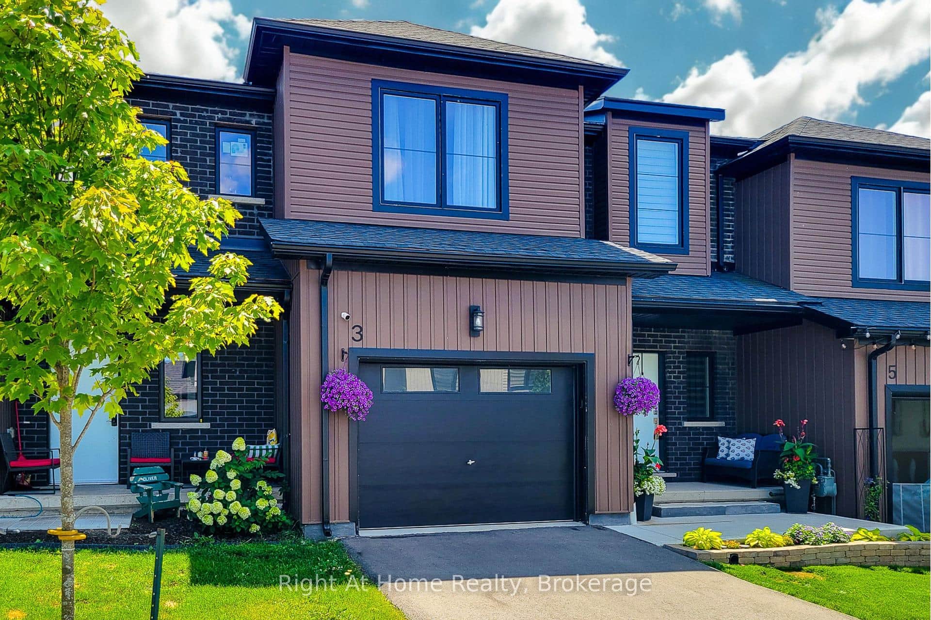 3 Trailside Drive