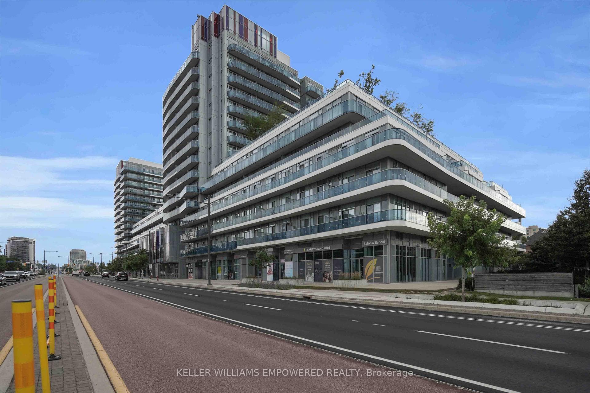 9471 Yonge Street Unit 811