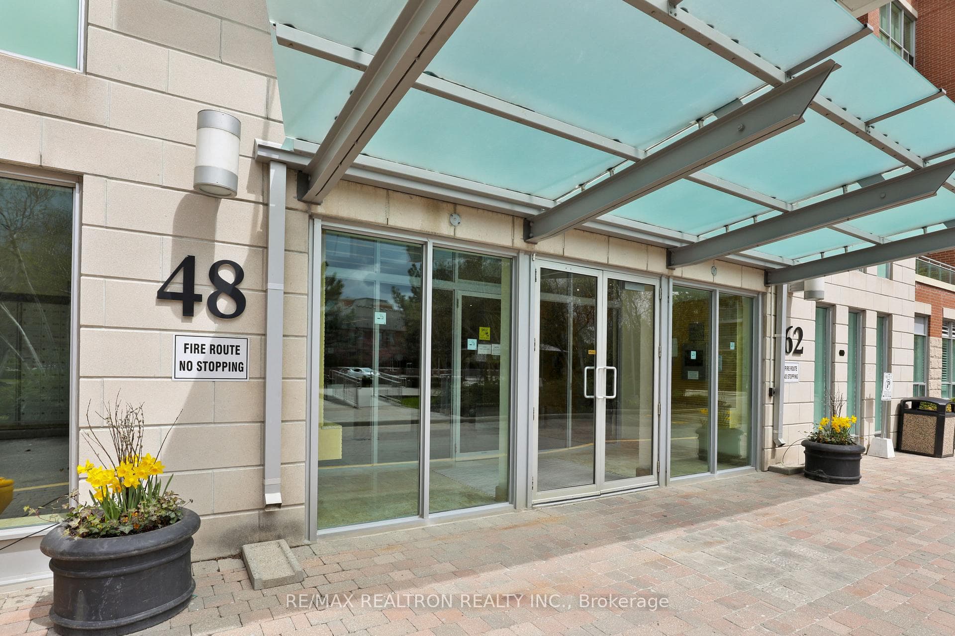 48 Suncrest Boulevard Unit 112