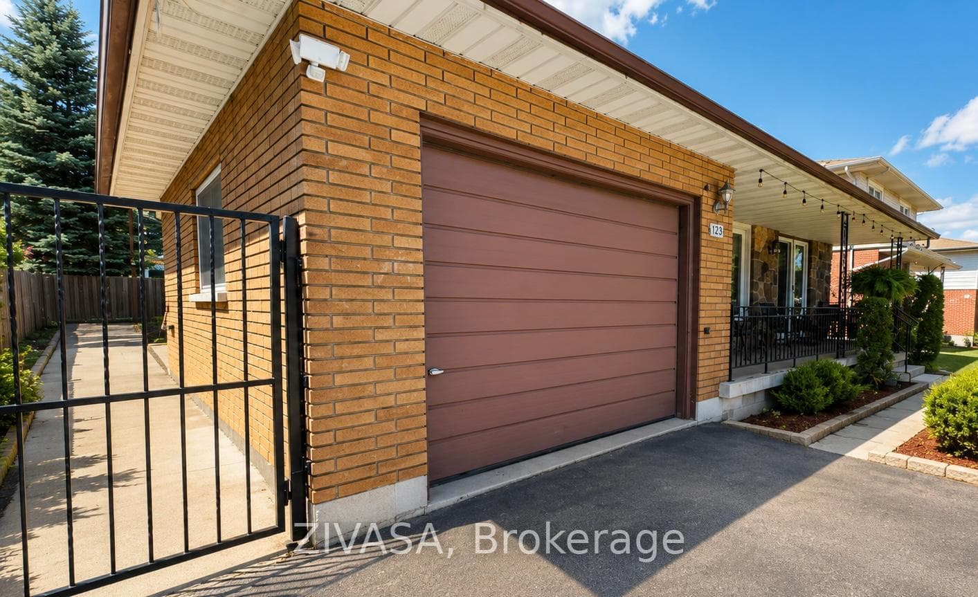 94 Victor Boulevard