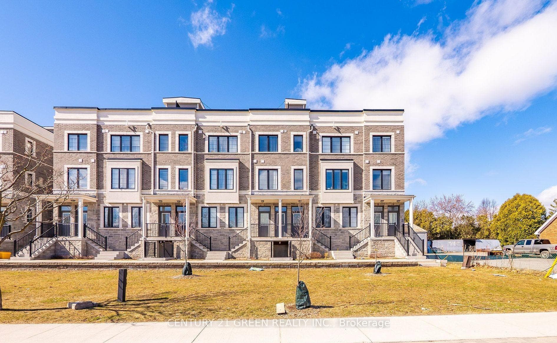 383 Dundas Street Unit 76