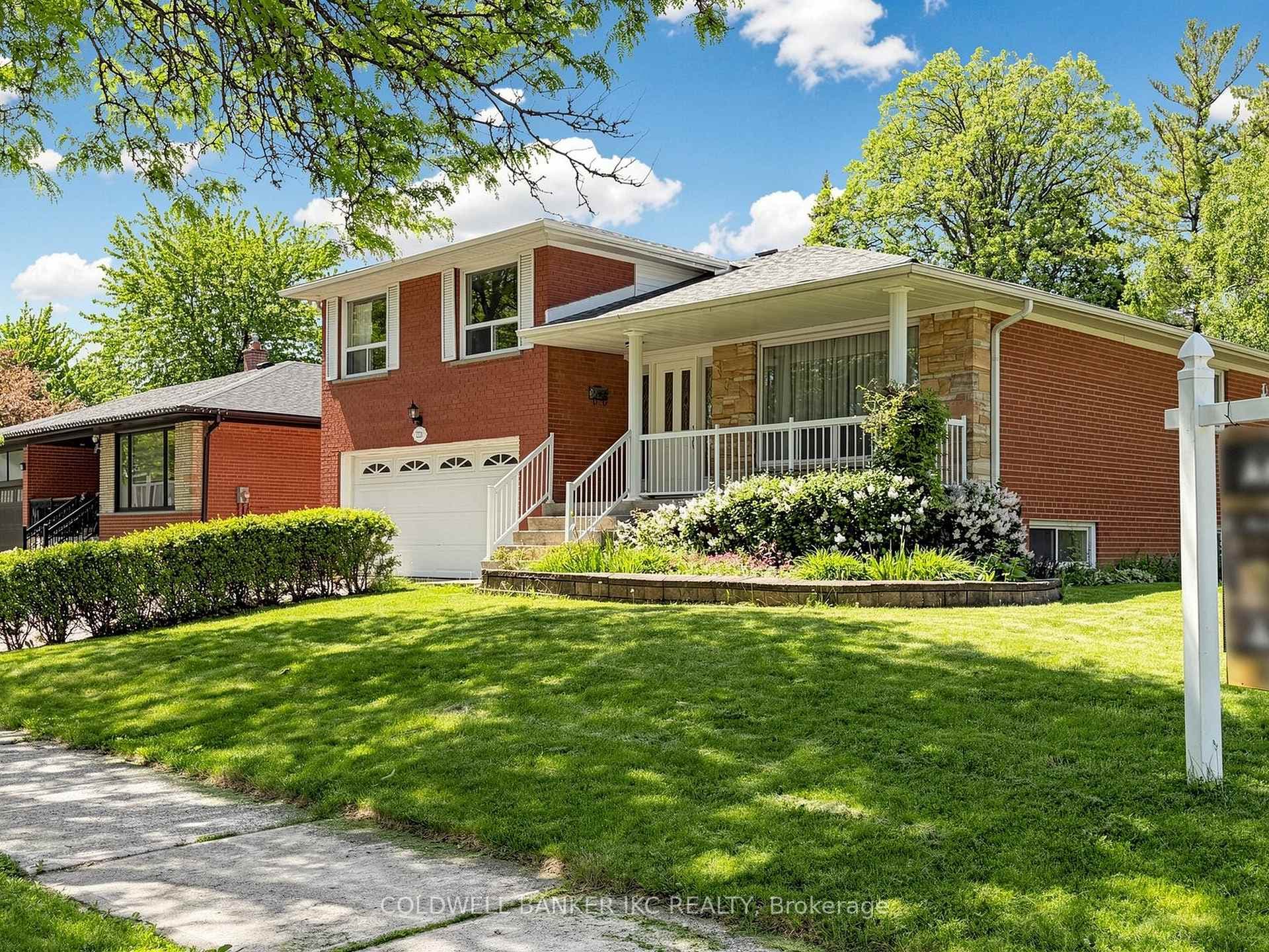 2220 Springfield Court