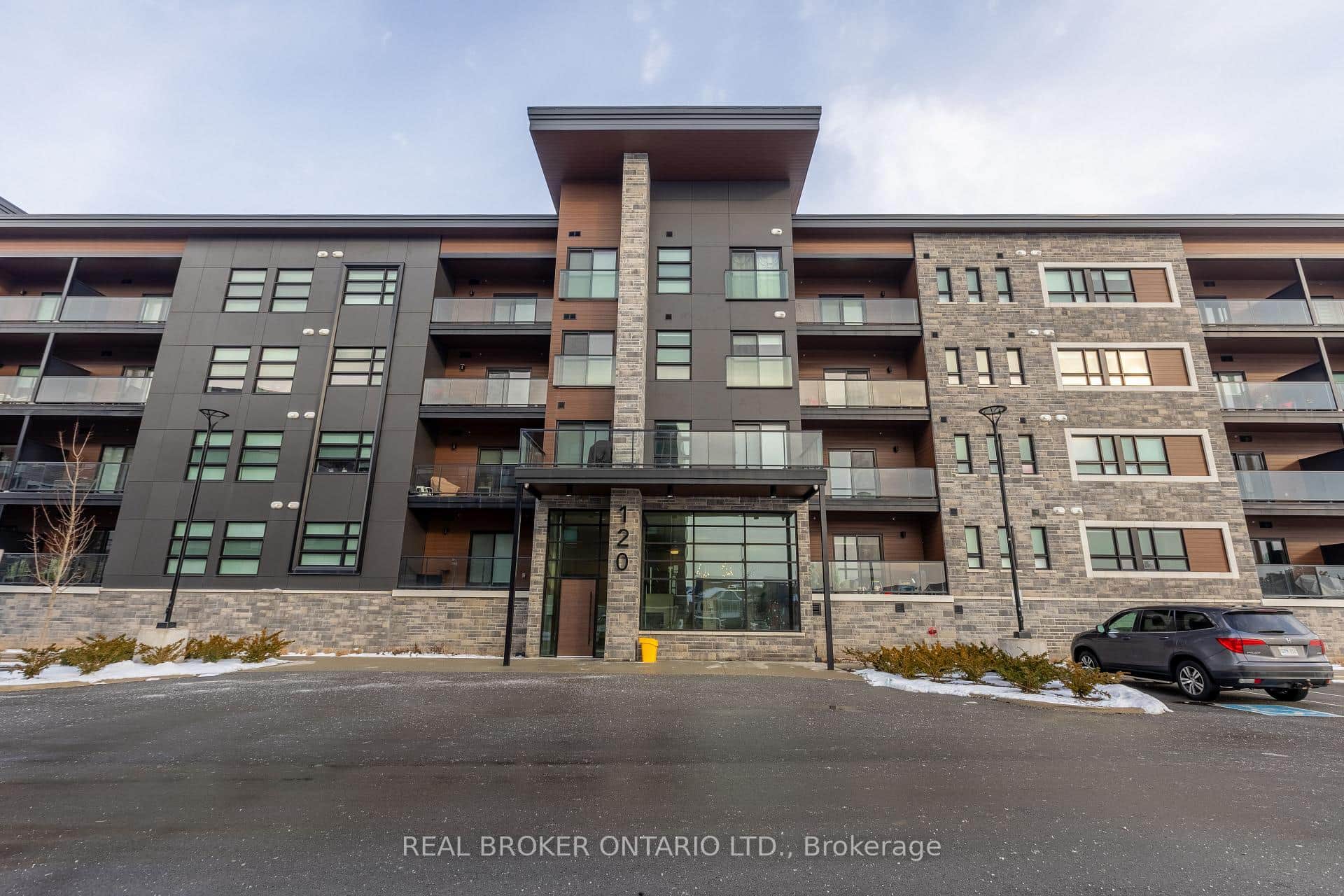120 Summersides Boulevard Unit 300