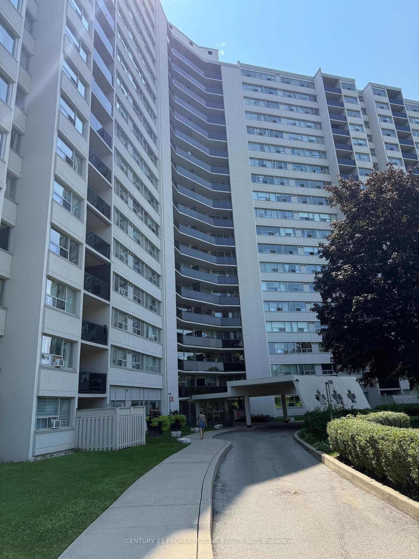 530 Lolita Gardens Unit 702