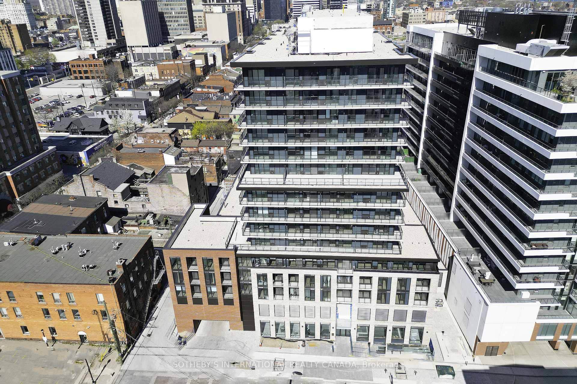 1 Jarvis Street Unit 805