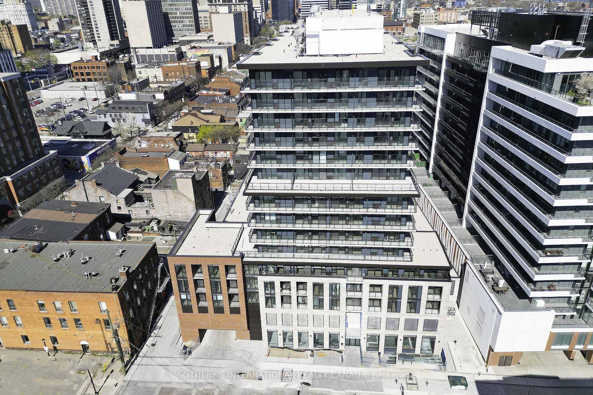 1 Jarvis Street Unit 805