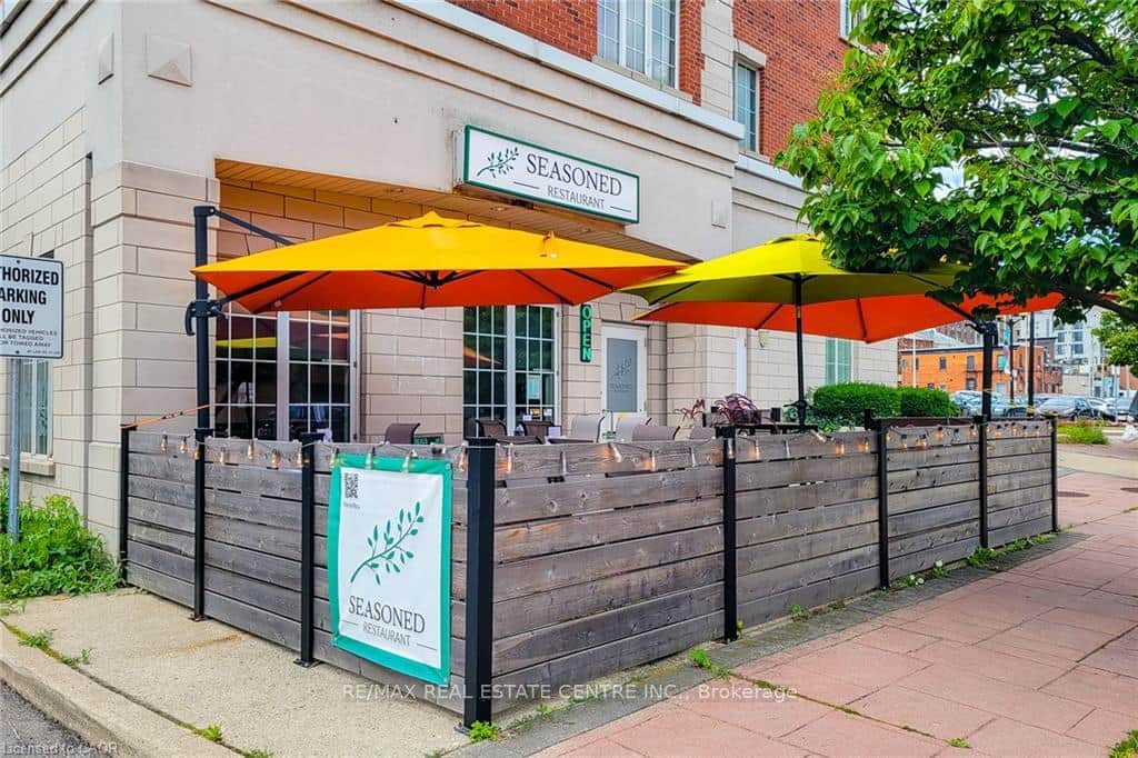 162 King William Street Unit 102