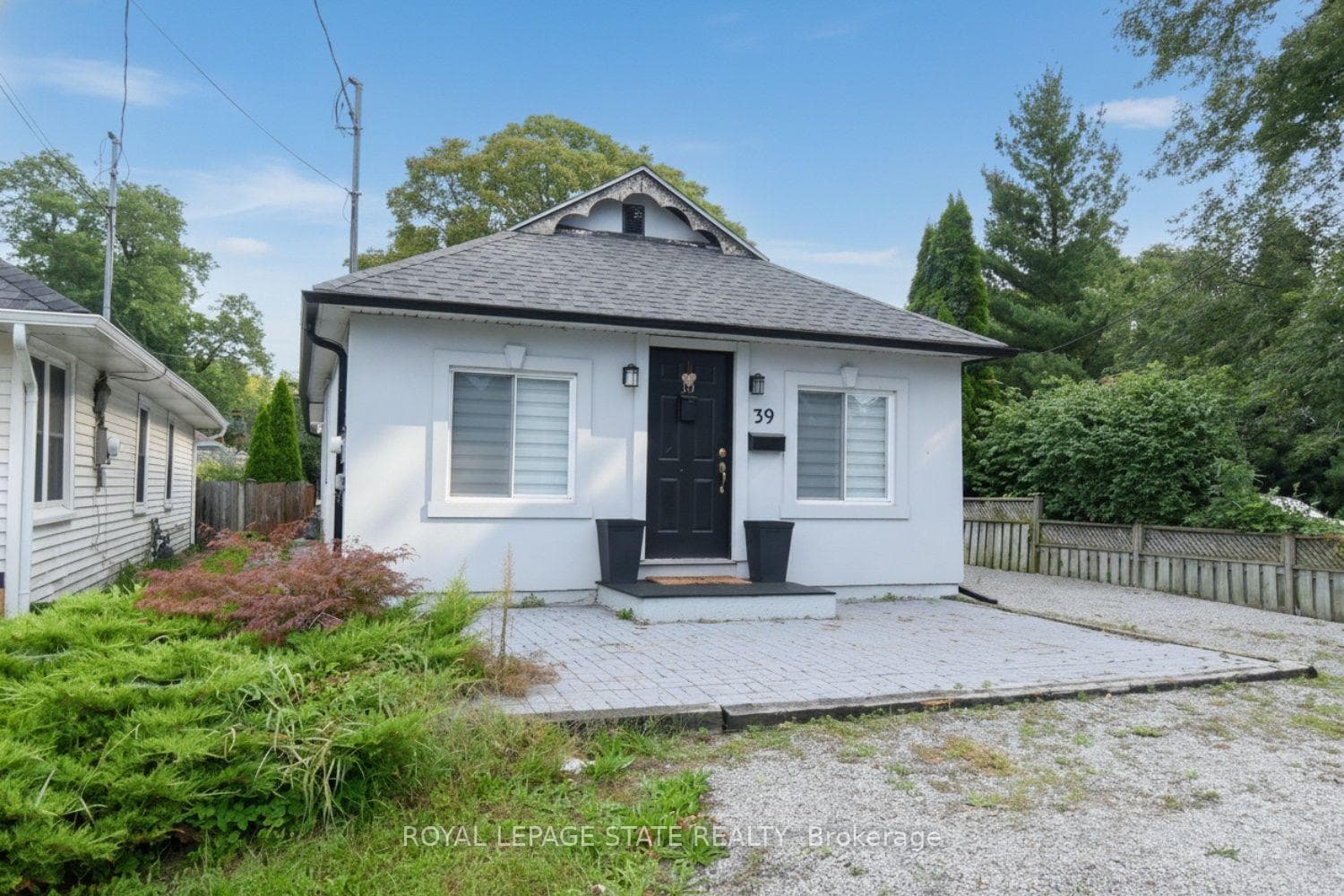 10 Graham Street