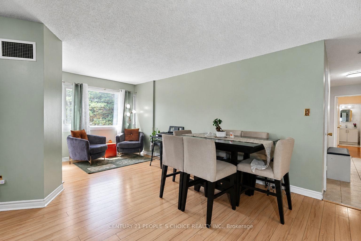 1580 Mississauga Valley Boulevard Unit 207