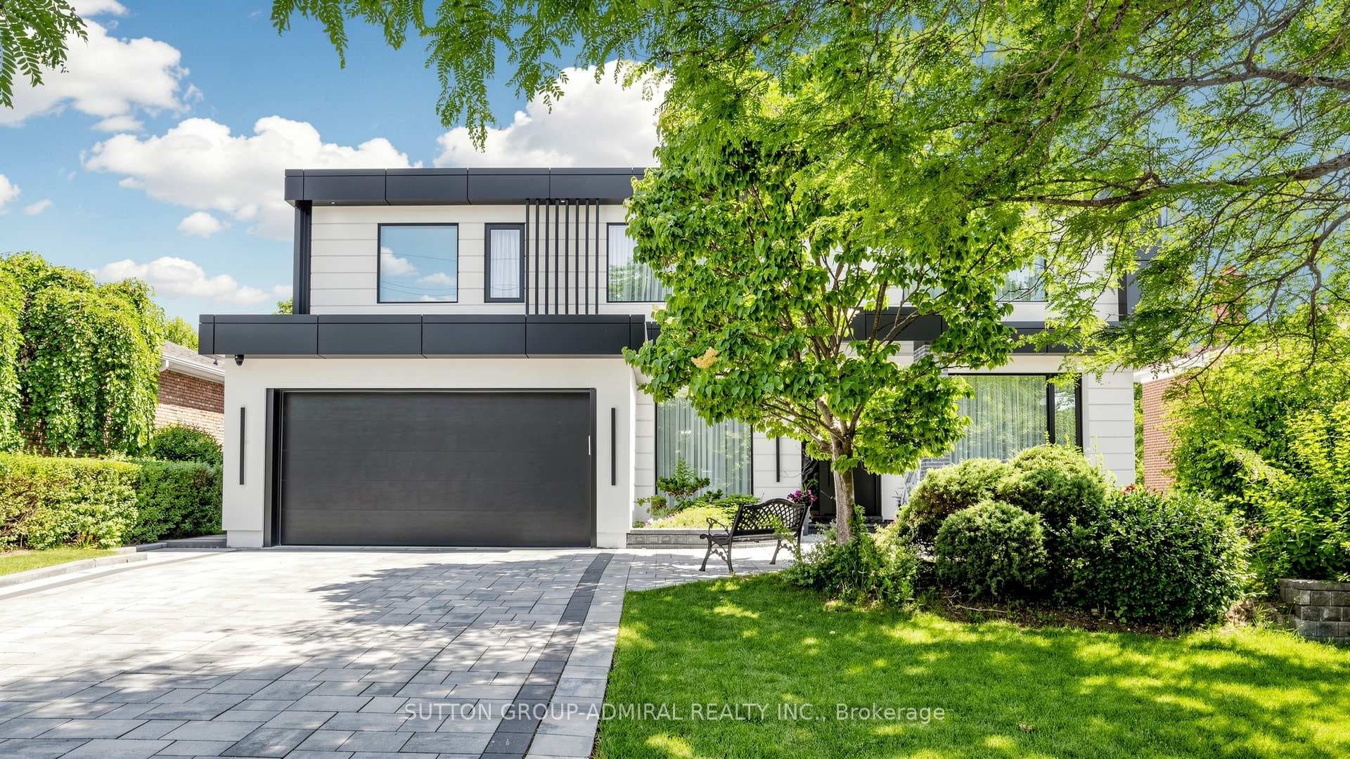 33 Thorny Brae Drive