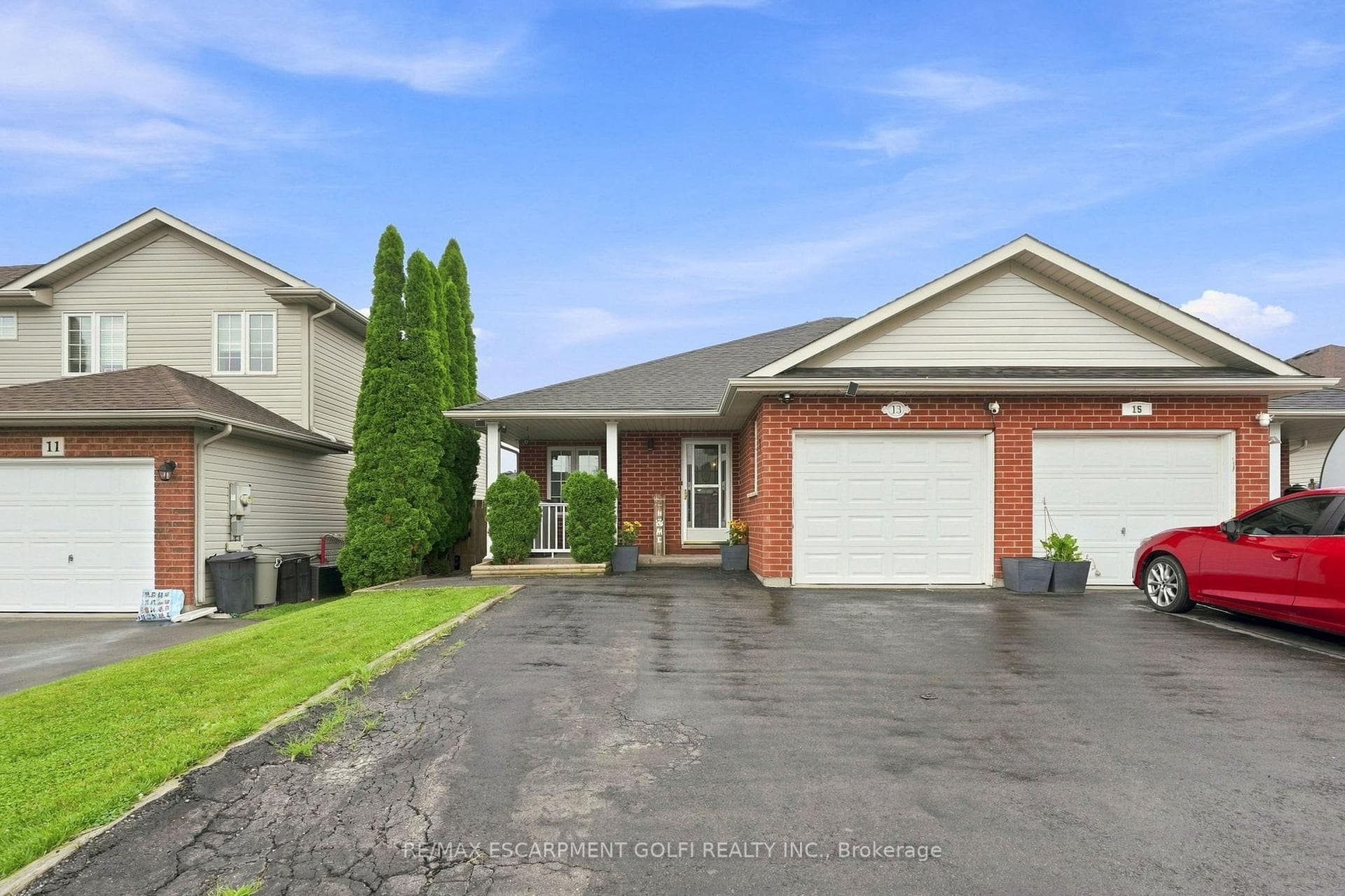 13 Golden Acres Drive