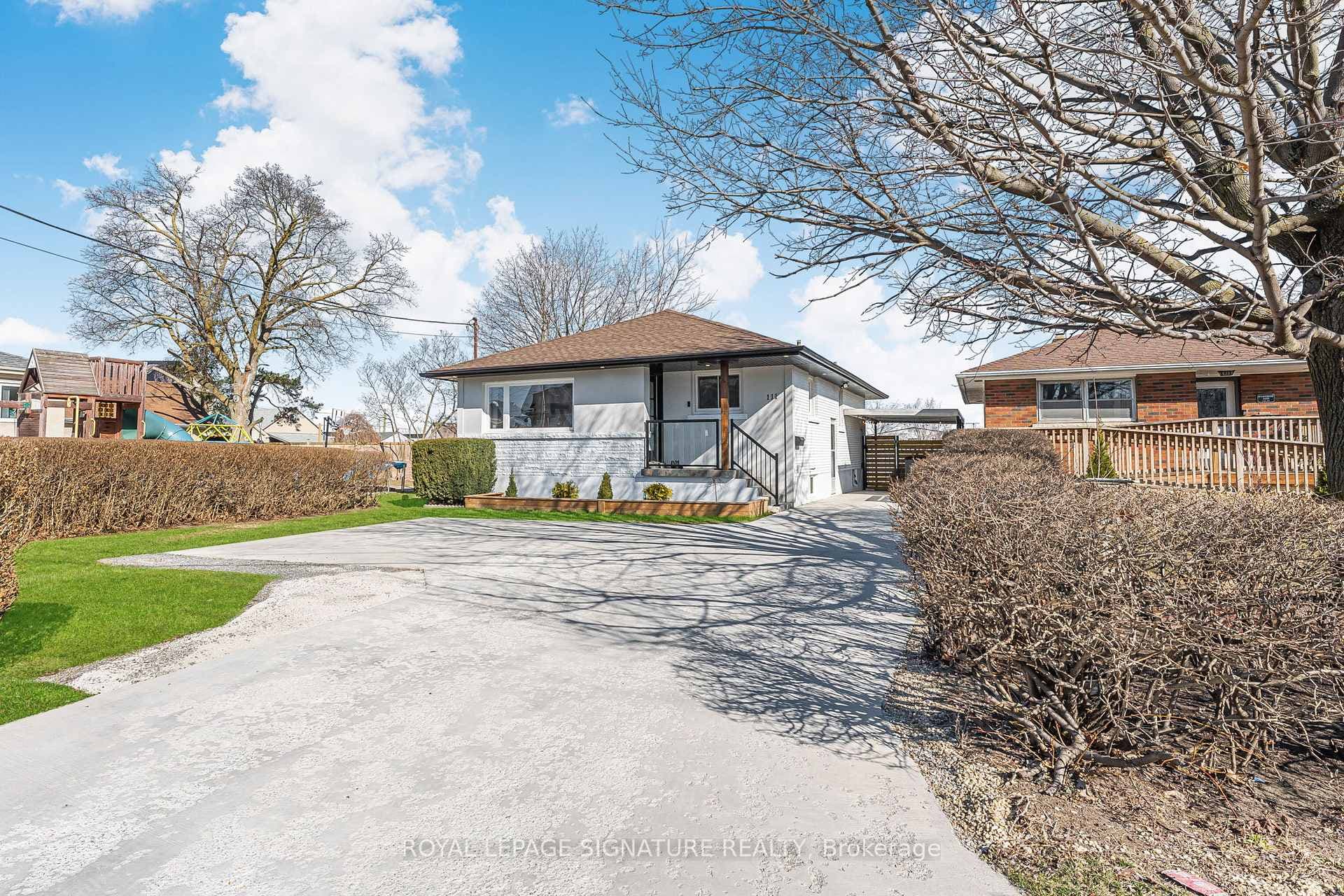 111 Eastchester Avenue Unit Upper