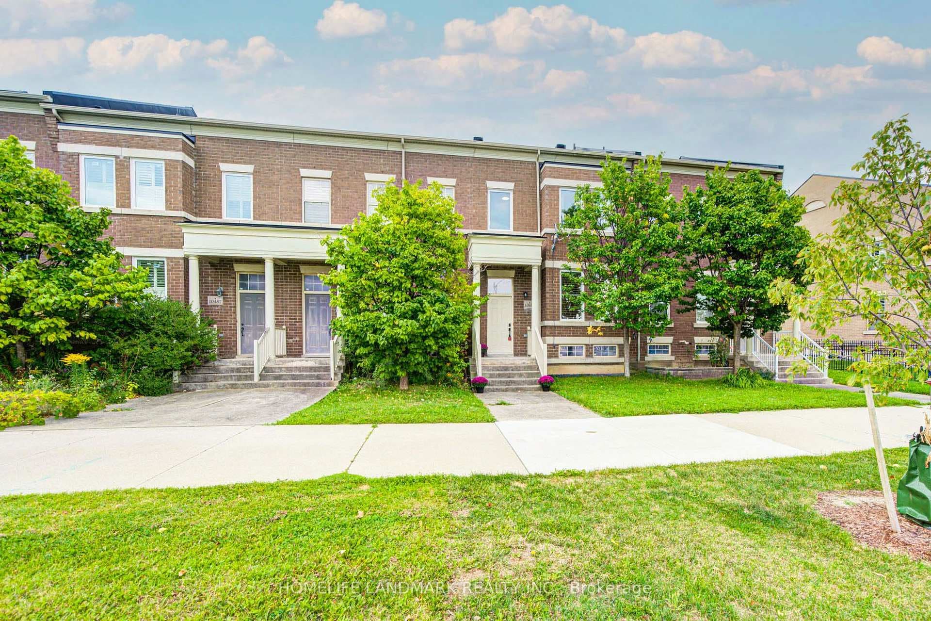 10483 Woodbine Avenue