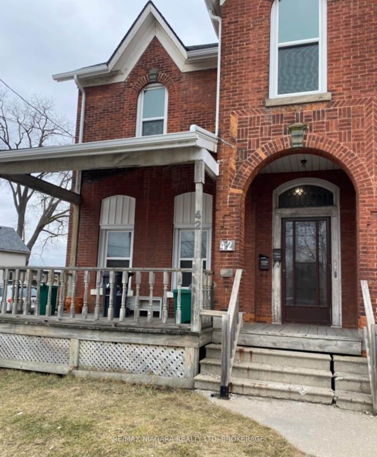 42 Niagara Street