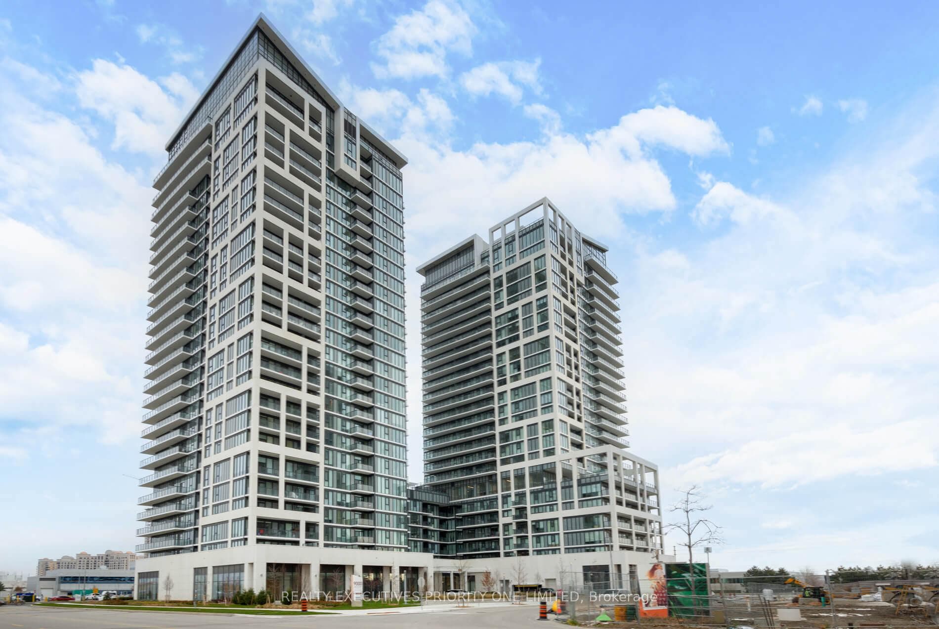 9000 Jane Street Unit 923