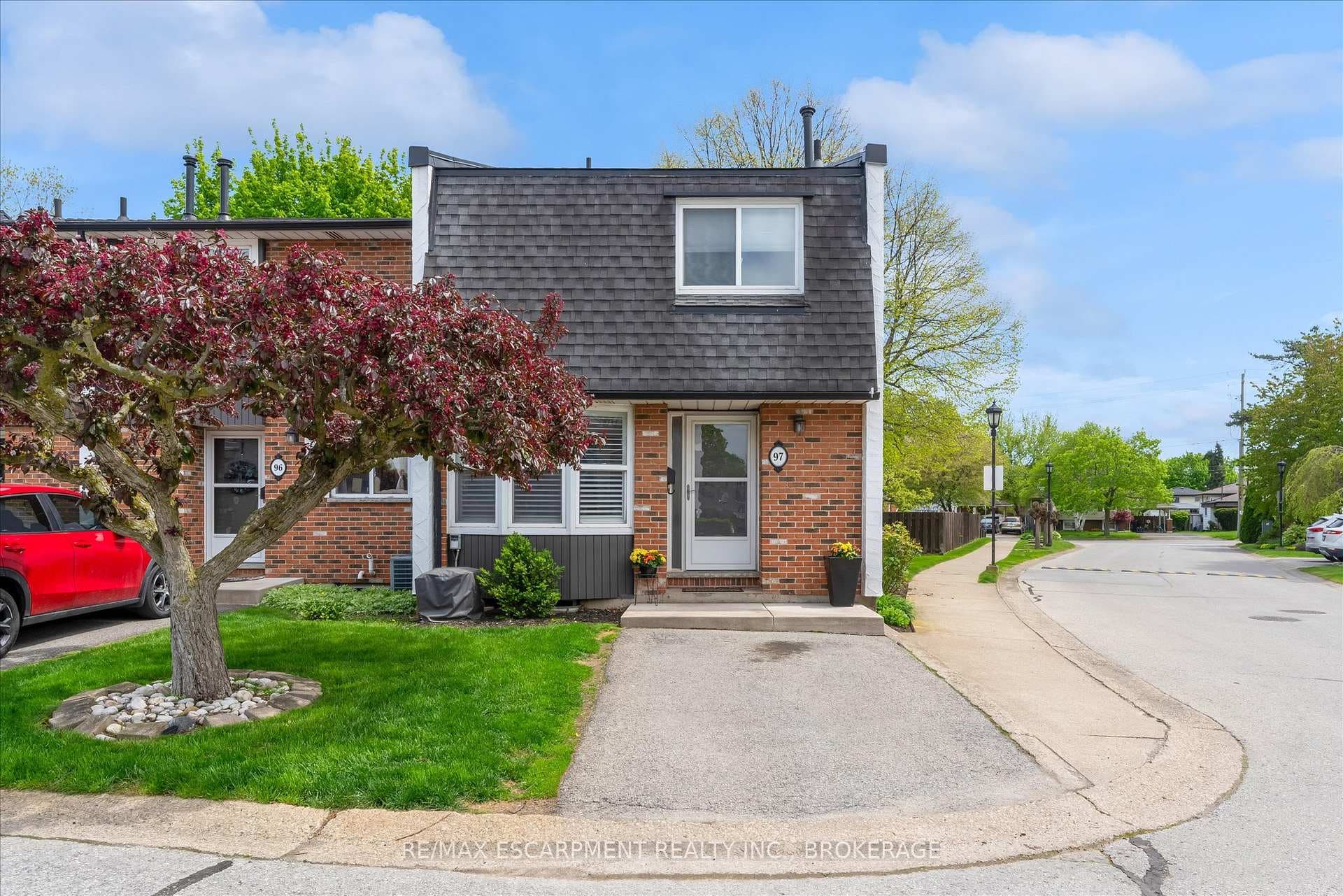 77 LINWELL Road Unit 97