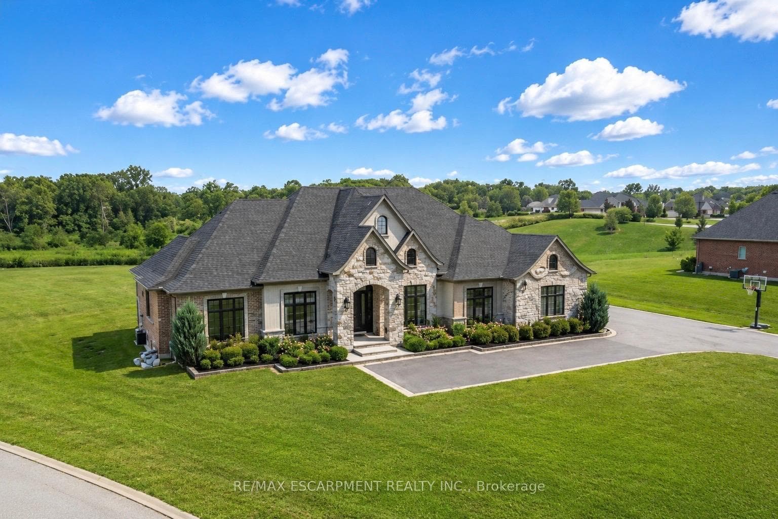 55 Tews Lane