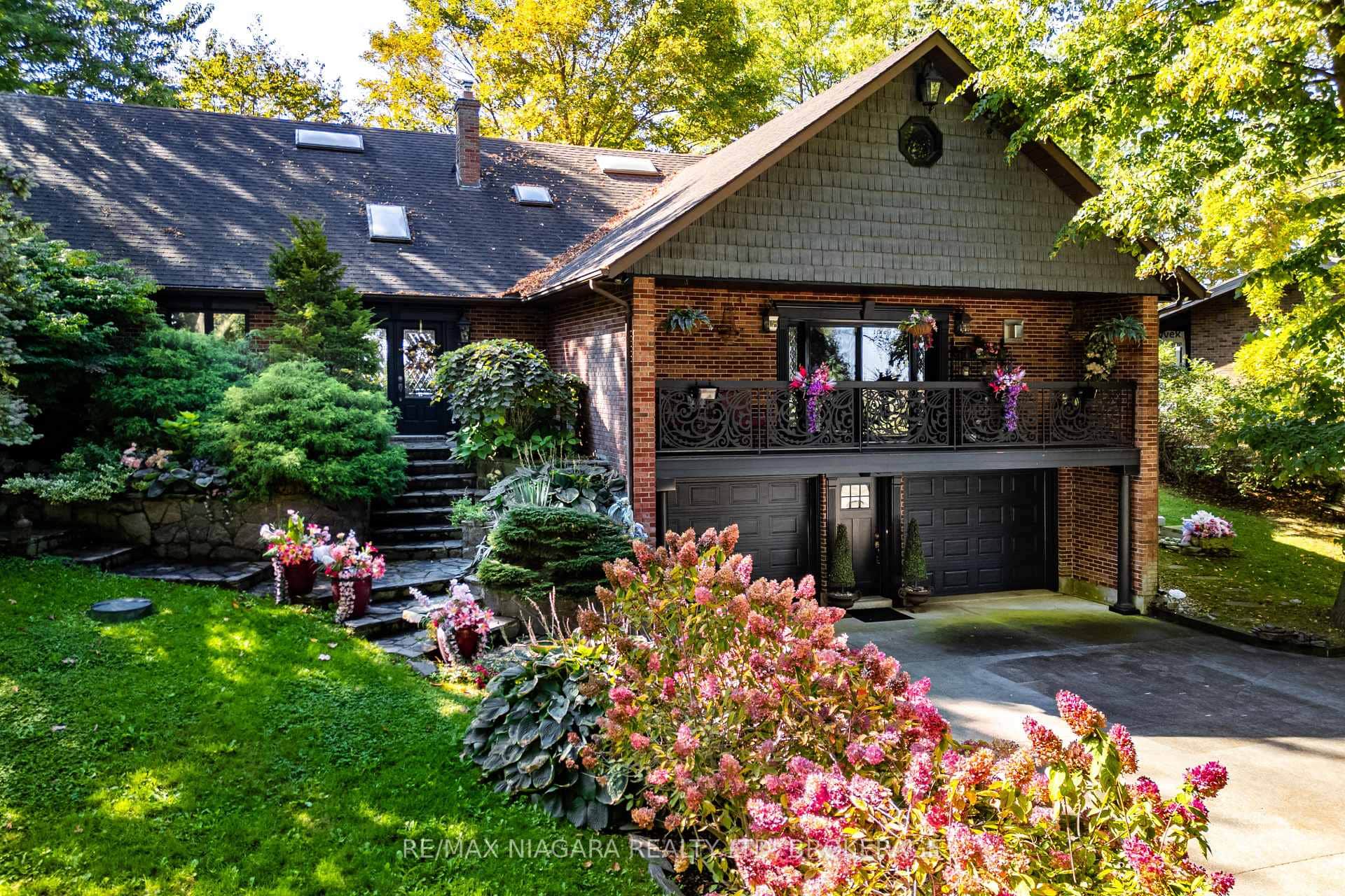 735 Lakeshore Road