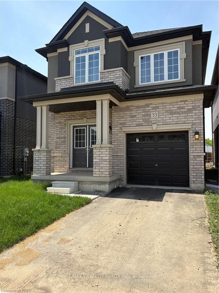 33 Dennis Avenue