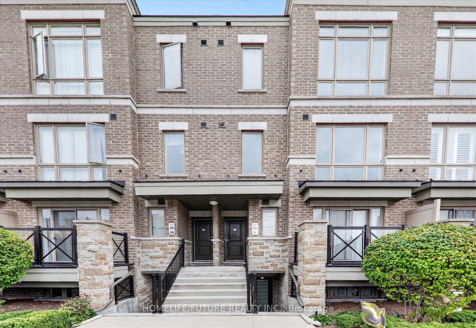 65 Lindcrest Manor Unit 1108