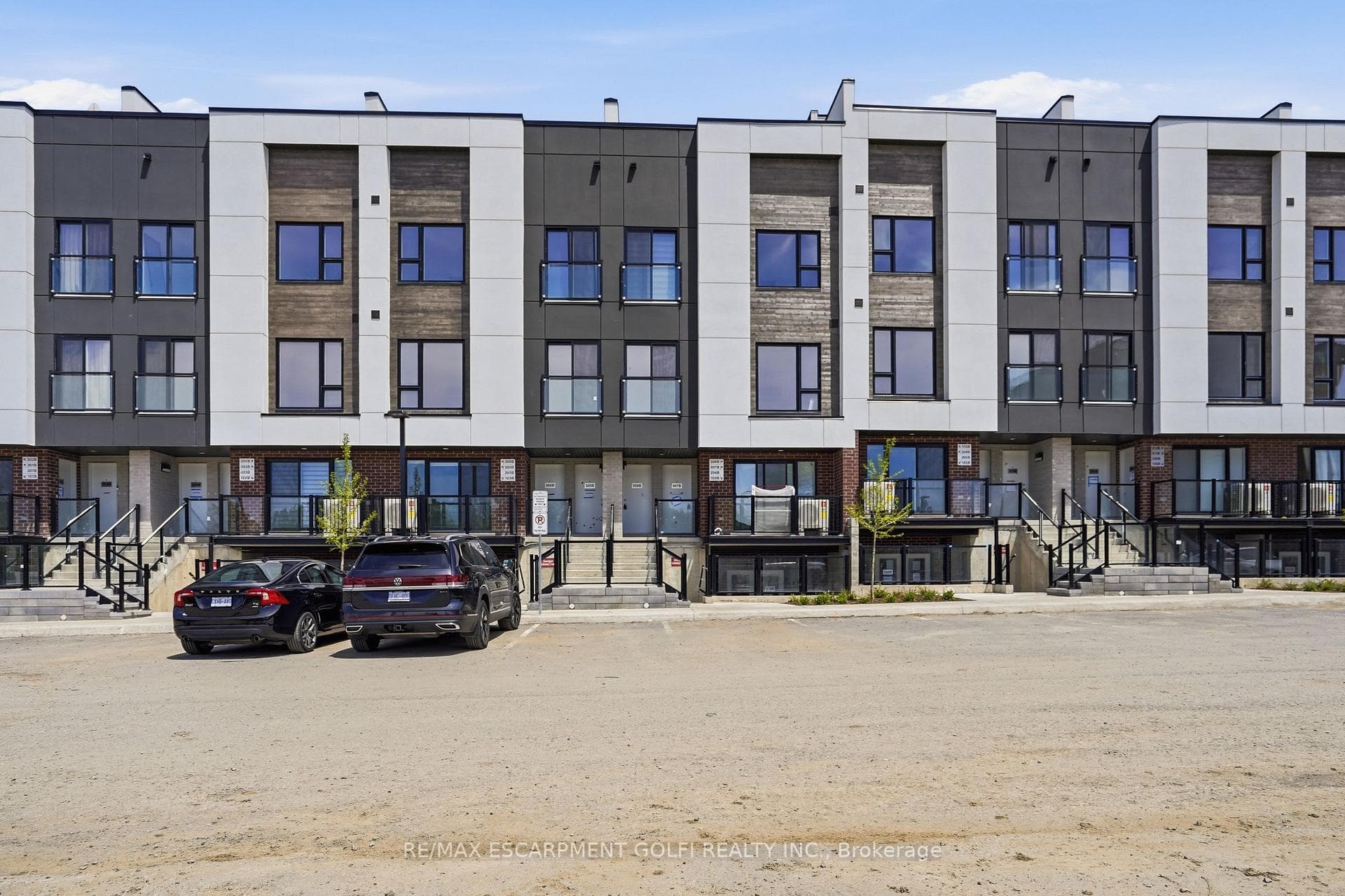 16 Melbourne Avenue Unit 307B